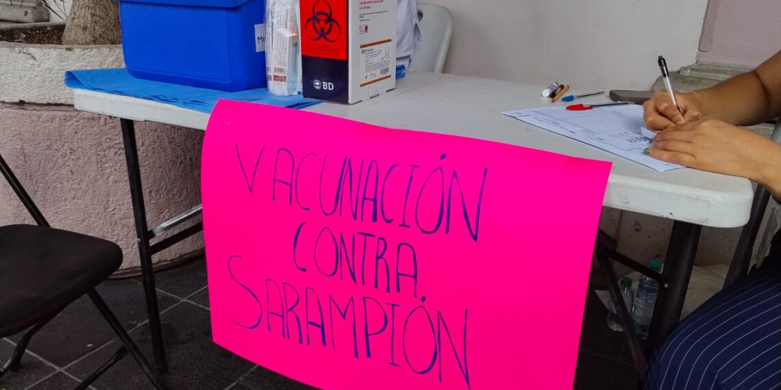 Hay vacunas suficientes para el brote de sarampión en el Centro de Cancerología