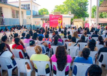 San Andrés Tuxtla fortalece la prevención del suicidio con plática de salud mental en Tepanca