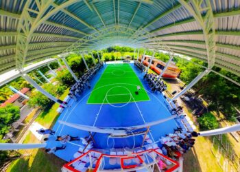 Más espacios dignos para estudiantes: Rafa Fararoni inaugura domo y cancha en Tilapan