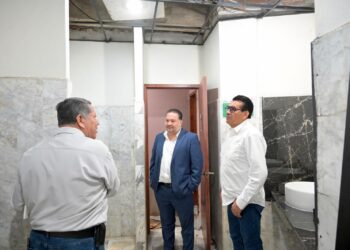 Supervisa presidente de la Jucopo trabajos de mantenimiento al inmueble del Congreso