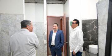 Supervisa presidente de la Jucopo trabajos de mantenimiento al inmueble del Congreso