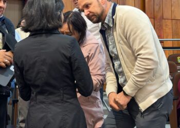 Congreso local analiza queja ciudadana contra alcalde de Perote por presuntamente ejercer funciones pese a estar de licencia